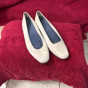 Elegant White Women's Flats